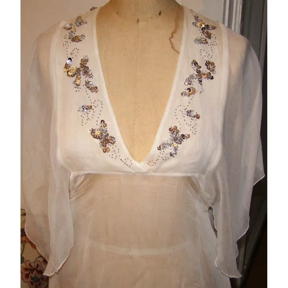 New LULUMARI Silk Ivory Flowy Sequin Top M/L 8-10 - Picture 3 of 7
